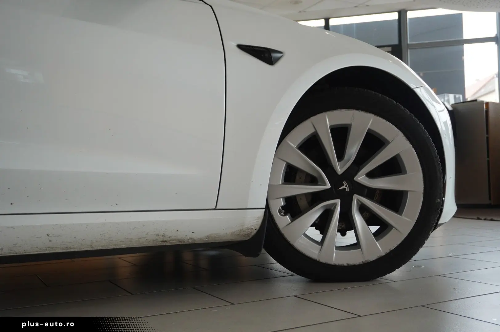TESLA Model 3 LONGRANGE DUAL-MOTOR NAVI KAMERA DAB AMD