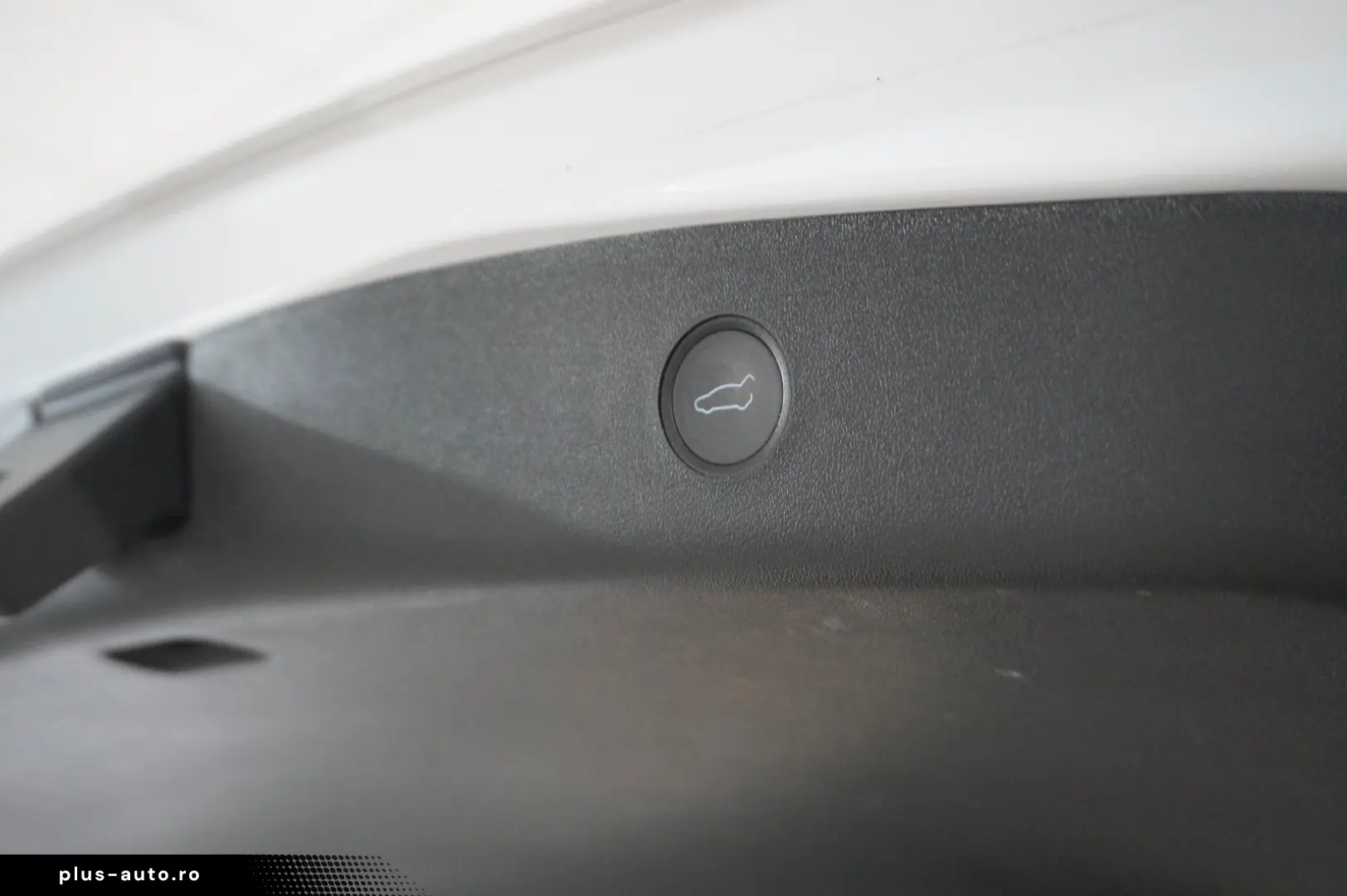 TESLA Model 3 LONGRANGE DUAL-MOTOR NAVI KAMERA DAB AMD