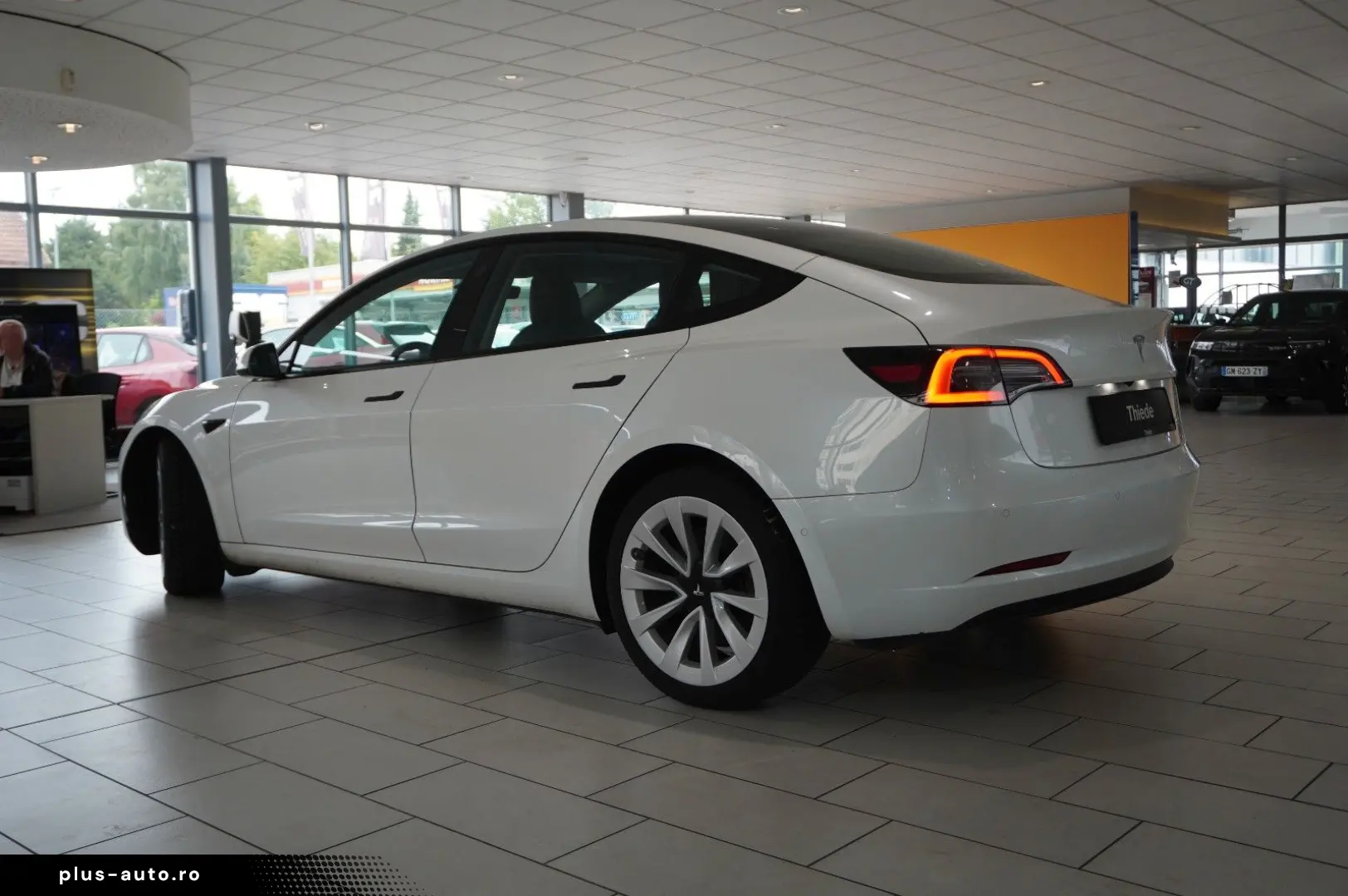 TESLA Model 3 LONGRANGE DUAL-MOTOR NAVI KAMERA DAB AMD