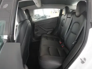 TESLA Model 3 LONGRANGE DUAL-MOTOR NAVI KAMERA DAB AMD