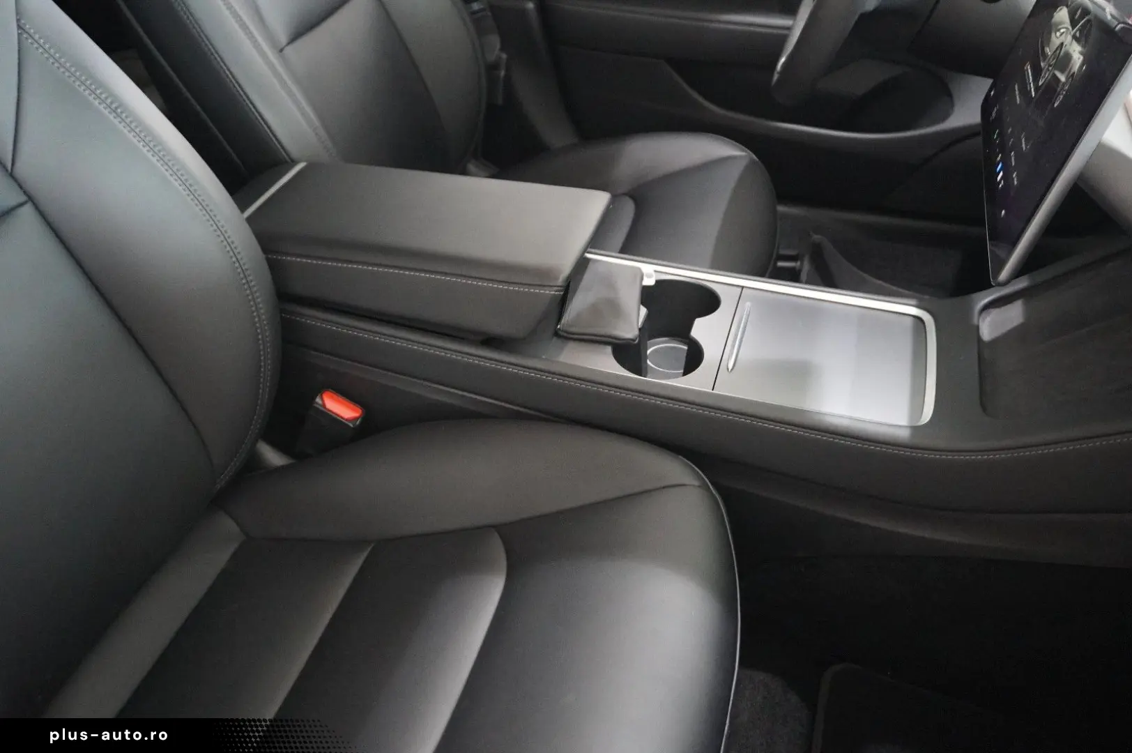 TESLA Model 3 LONGRANGE DUAL-MOTOR NAVI KAMERA DAB AMD