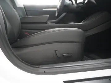 TESLA Model 3 LONGRANGE DUAL-MOTOR NAVI KAMERA DAB AMD