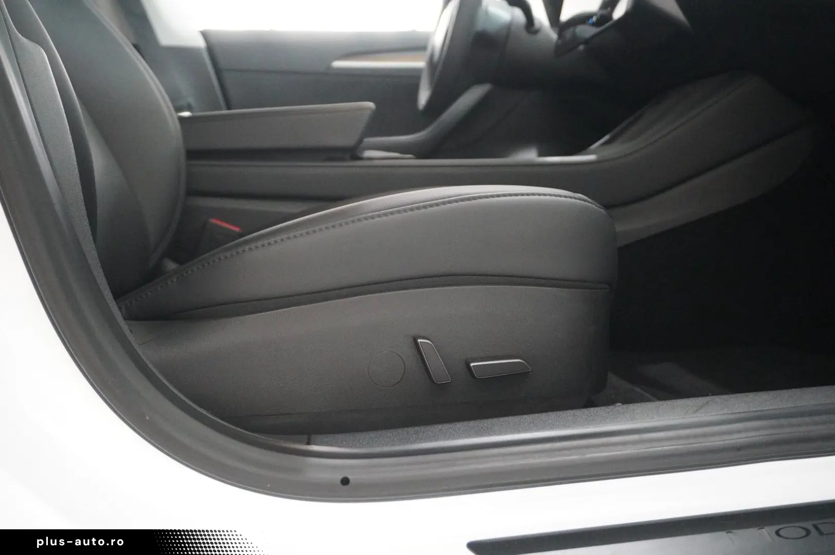 TESLA Model 3 LONGRANGE DUAL-MOTOR NAVI KAMERA DAB AMD