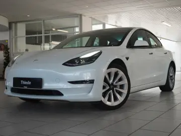 TESLA Model 3 LONGRANGE DUAL-MOTOR NAVI KAMERA DAB AMD