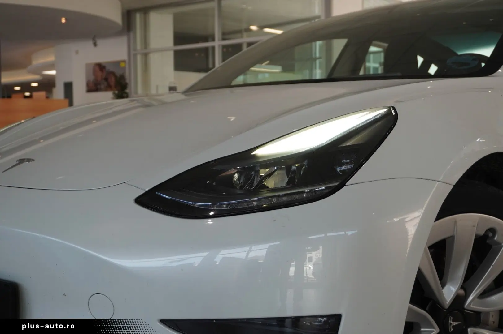 TESLA Model 3 LONGRANGE DUAL-MOTOR NAVI KAMERA DAB AMD