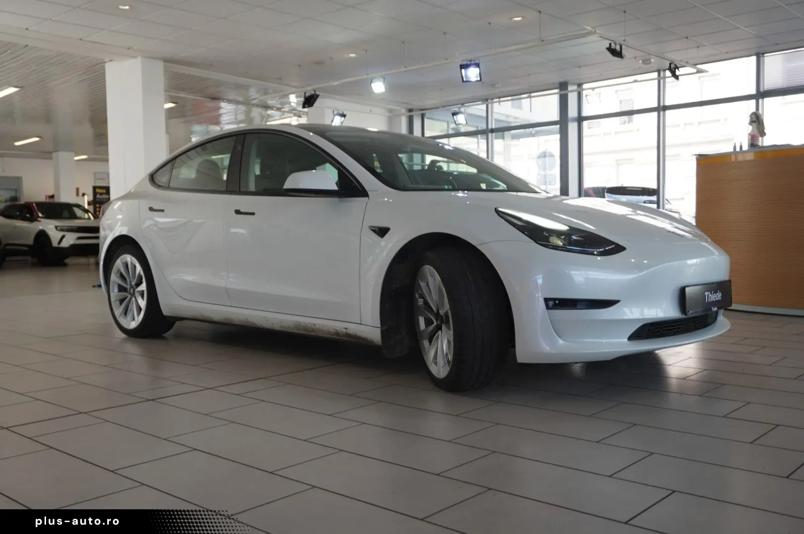 TESLA Model 3 LONGRANGE DUAL-MOTOR NAVI KAMERA DAB AMD