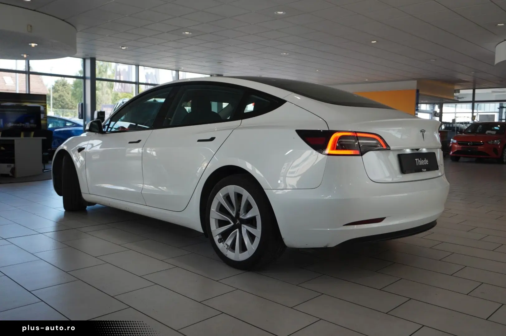 TESLA Model 3 LONGRANGE DUAL-MOTOR NAVI KAMERA DAB AMD