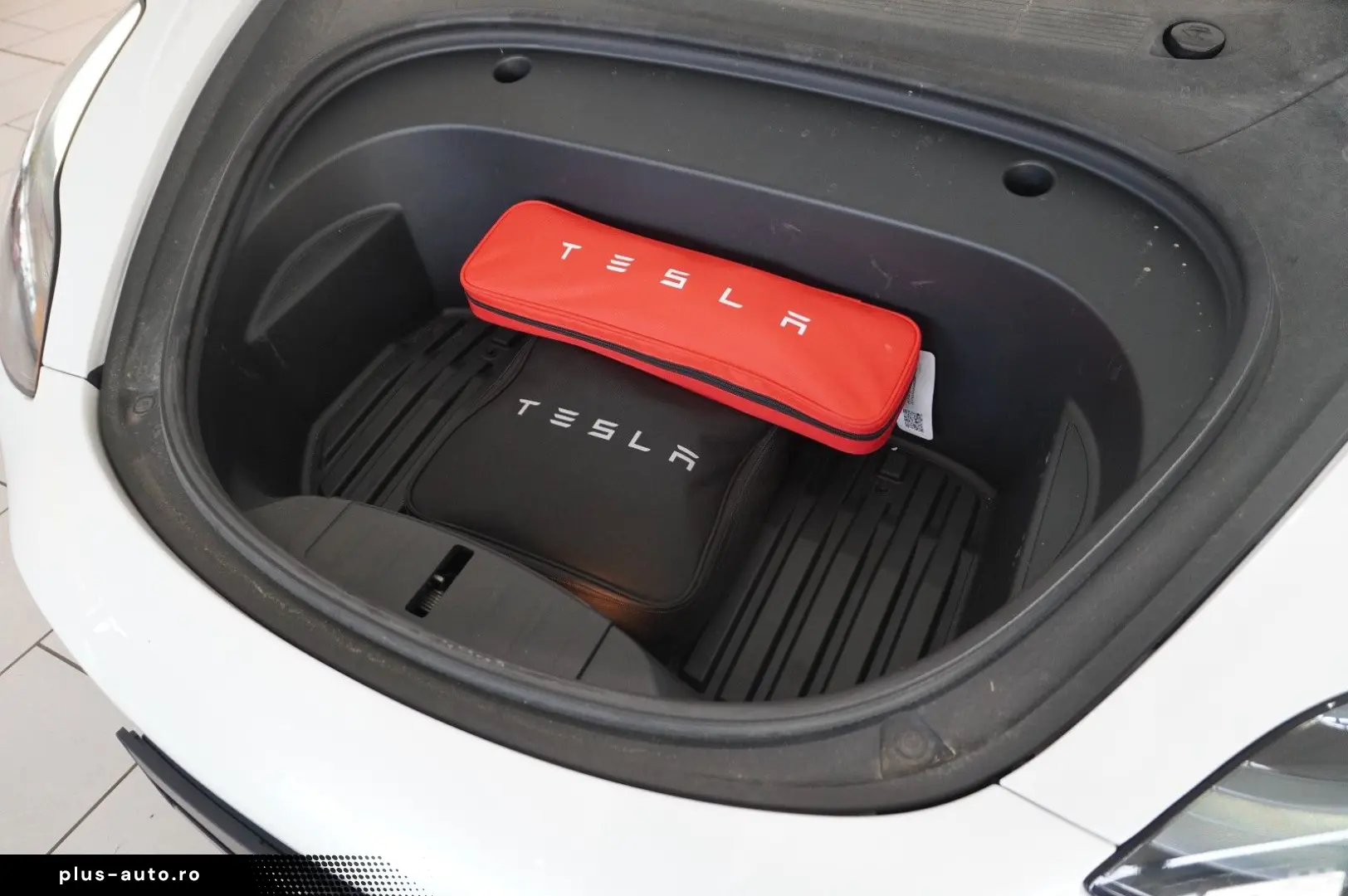 TESLA Model 3 LONGRANGE DUAL-MOTOR NAVI KAMERA DAB AMD