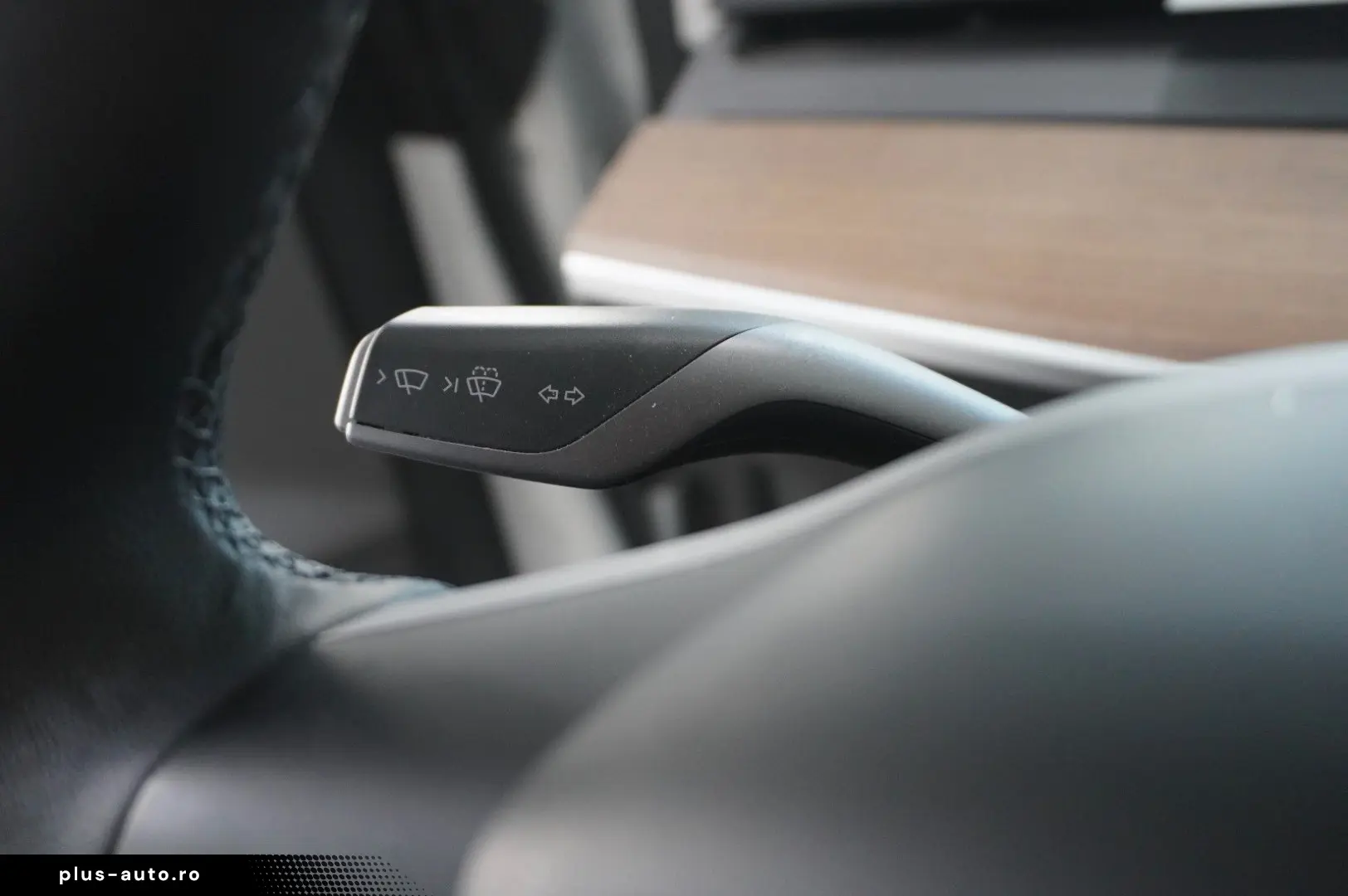 TESLA Model 3 LONGRANGE DUAL-MOTOR NAVI KAMERA DAB AMD