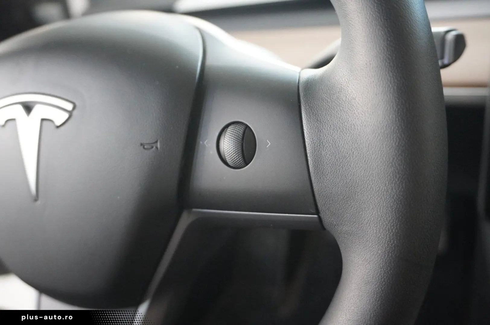 TESLA Model 3 LONGRANGE DUAL-MOTOR NAVI KAMERA DAB AMD