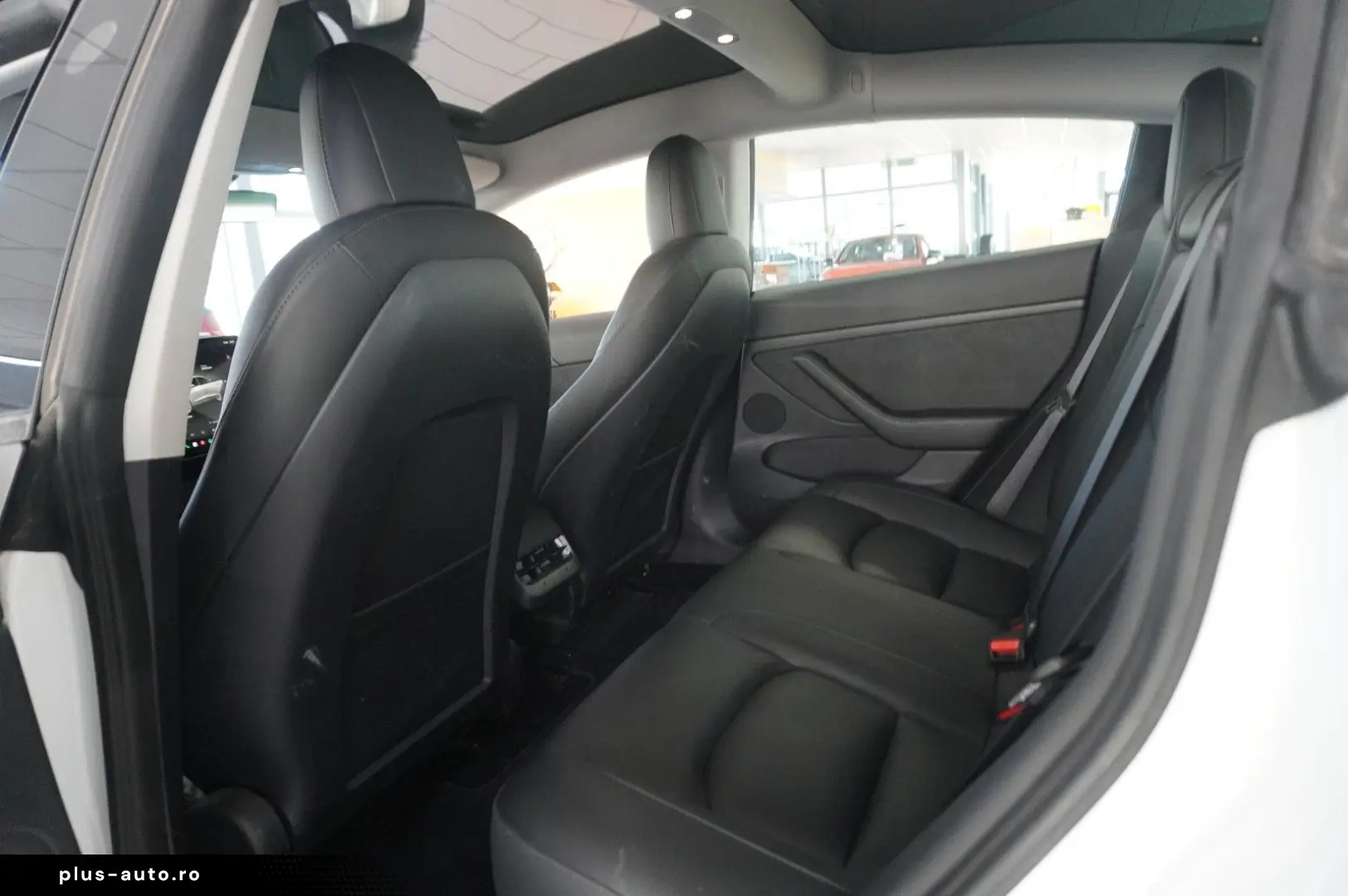 TESLA Model 3 LONGRANGE DUAL-MOTOR NAVI KAMERA DAB AMD
