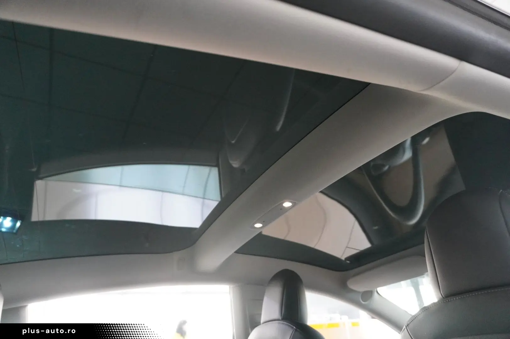 TESLA Model 3 LONGRANGE DUAL-MOTOR NAVI KAMERA DAB AMD