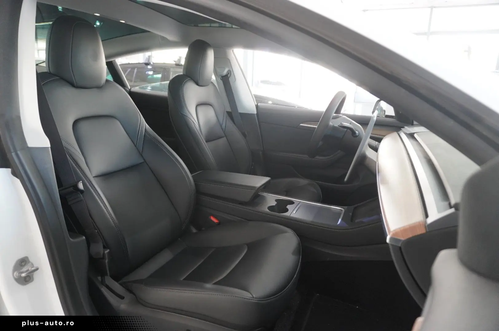 TESLA Model 3 LONGRANGE DUAL-MOTOR NAVI KAMERA DAB AMD