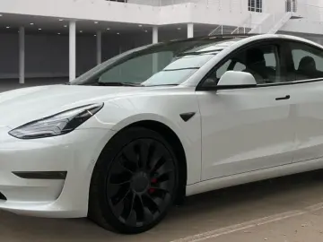 TESLA Model 3 Performance AWD Shanghai 90 6%SOH