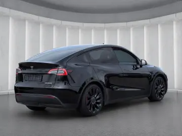 TESLA Model Y Performance Dual-AWD 534PS AHK Panodach