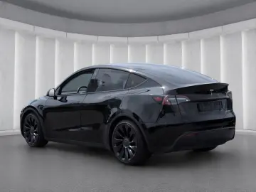TESLA Model Y Performance Dual-AWD 534PS AHK Panodach
