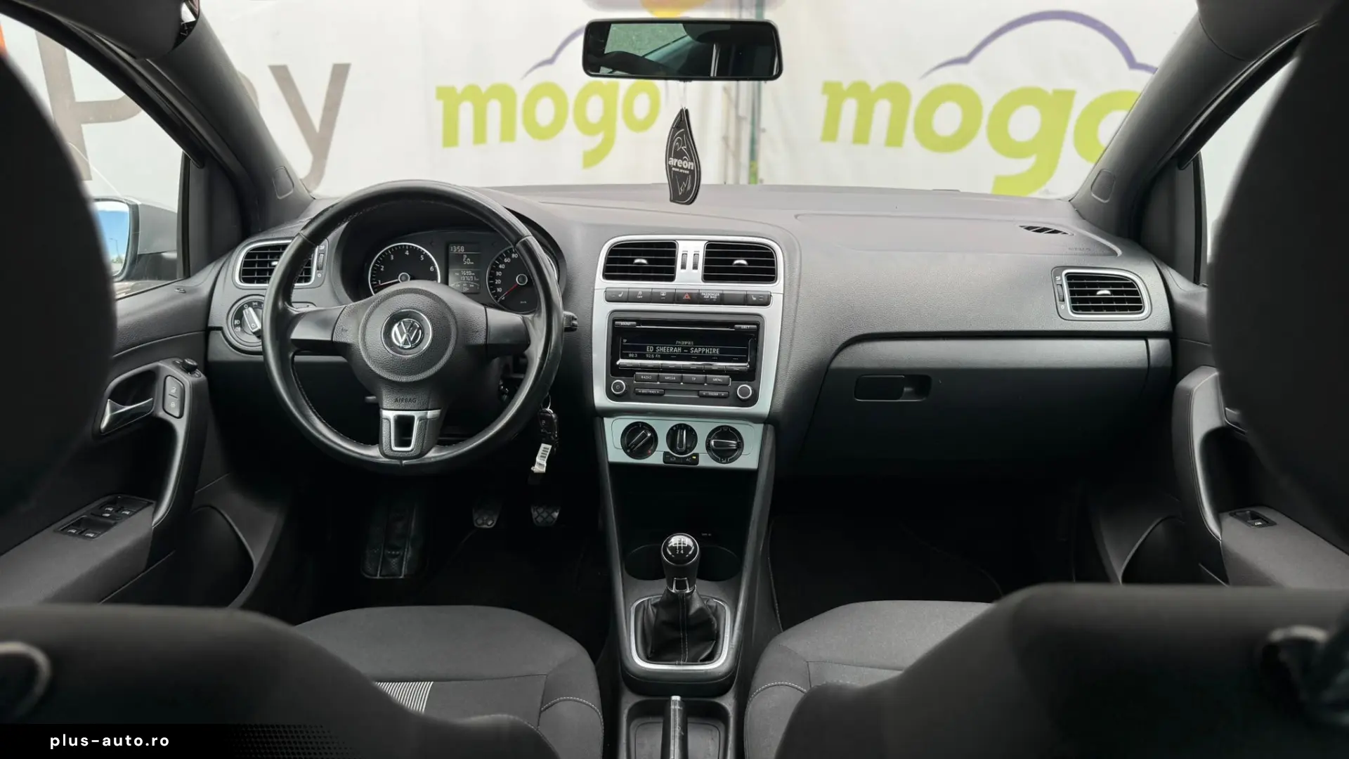 VOLKSWAGEN POLO Black Edition