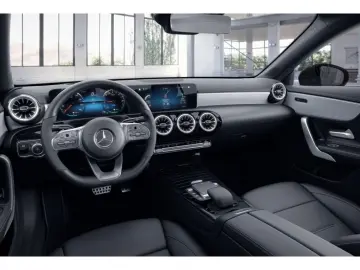 MERCEDES-BENZ CLA 250 e Coupé AMG