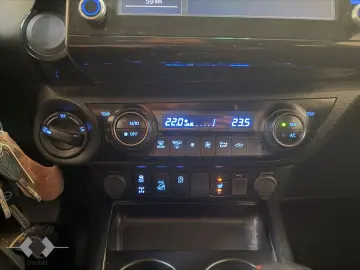TOYOTA Hilux Extra Cab Comfort 4x4 CarPlay Klimaautom A