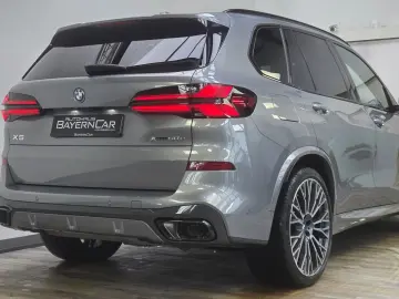 BMW X5 xDr50e M Sport Pro 22Zoll Pano Sitzlüft. AHK