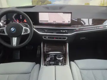 BMW X5 xDr50e M Sport Pro 22Zoll Pano Sitzlüft. AHK