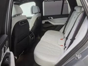 BMW X5 xDr50e M Sport Pro 22Zoll Pano Sitzlüft. AHK