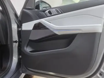 BMW X5 xDr50e M Sport Pro 22Zoll Pano Sitzlüft. AHK