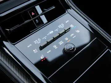 PORSCHE Panamera Turbo S E-Hybrid Inno Sporta Beifahrerd