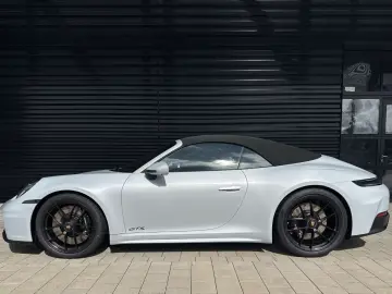 Porsche 992 911 Carrera GTS Cabriolet BOSE