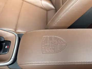 Porsche 992 911 Carrera GTS Cabriolet BOSE