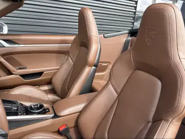 Porsche 992 911 Carrera GTS Cabriolet BOSE