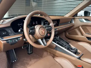 Porsche 992 911 Carrera GTS Cabriolet BOSE