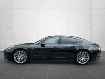 PORSCHE Panamera 4S E-Hybrid PANO BOSE Beifahrerdisplay