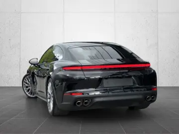 PORSCHE Panamera 4S E-Hybrid PANO BOSE Beifahrerdisplay