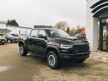 Dodge RAM 1500 CrewCab RHO - 3 0l HO wie TRX