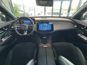 MERCEDES-BENZ E 450 d 4M AMG DISTRONIC