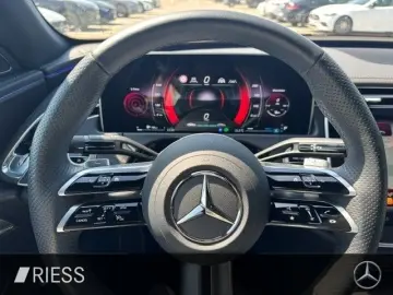 MERCEDES-BENZ E 450 4M Lim AMG Sport Night Distr Pan…