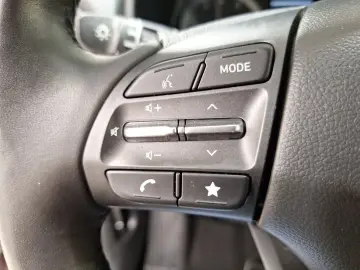 HYUNDAI KONA 1.6 T-GDI DCT 4x4 LED SHZ Car-Play
