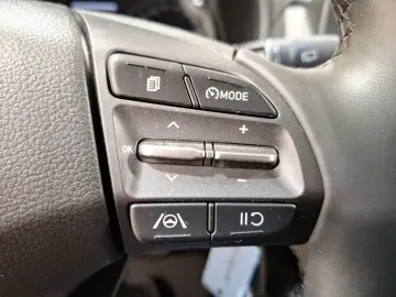 HYUNDAI KONA 1.6 T-GDI DCT 4x4 LED SHZ Car-Play