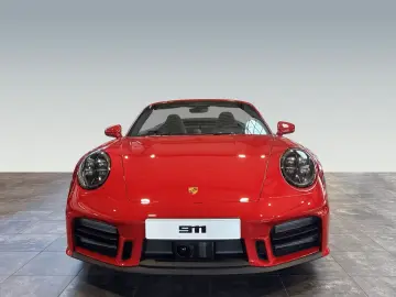 Porsche 992 911 Carrera Cabriolet Sportabgas