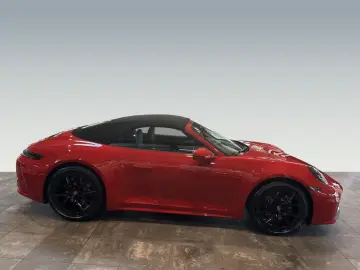 Porsche 992 911 Carrera Cabriolet Sportabgas