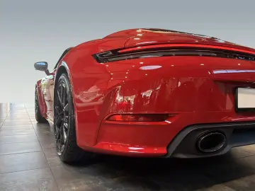 Porsche 992 911 Carrera Cabriolet Sportabgas