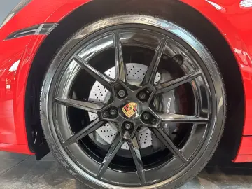 Porsche 992 911 Carrera Cabriolet Sportabgas