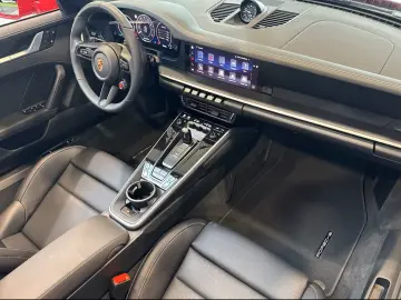 Porsche 992 911 Carrera Cabriolet Sportabgas