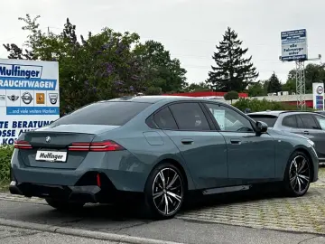 BMW 550e M Sport ACC IntAktL.PanoD.AutoBahnAss.Bo Wi