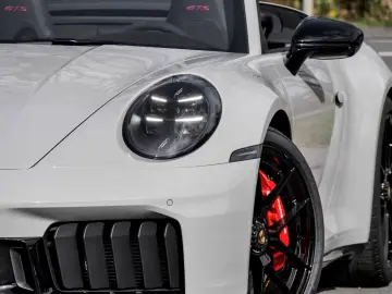 Porsche 992 911 Carrera GTS Cabriolet Liftsystem-