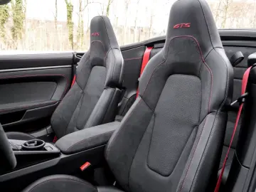 Porsche 992 911 Carrera GTS Cabriolet Liftsystem-