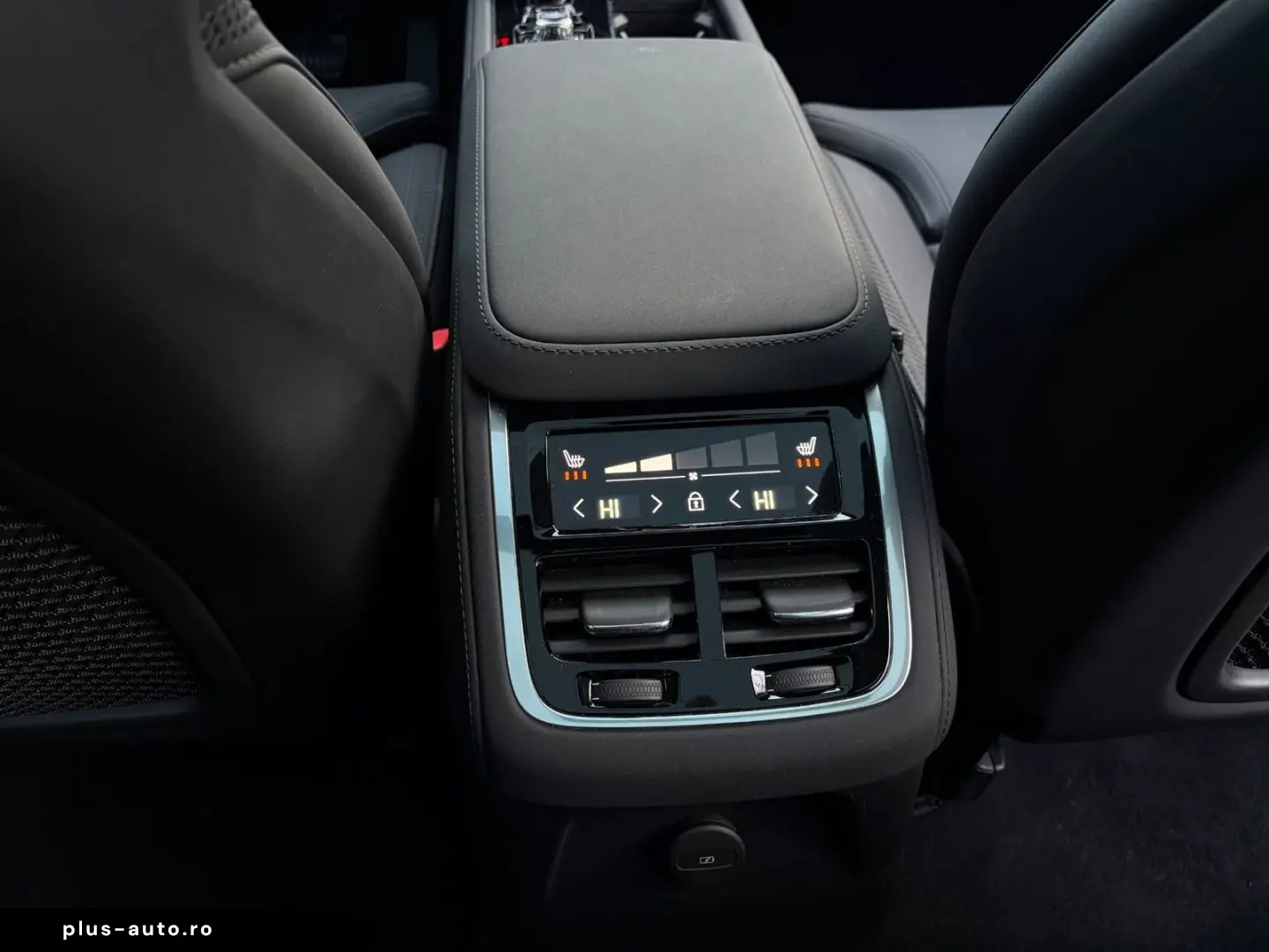 VOLVO XC90 T8 Facelift Plus Bright 360  21  H&K StH