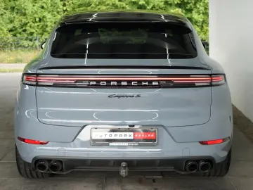PORSCHE Cayenne Coupe S E-Hybrid SportDesign P-Display
