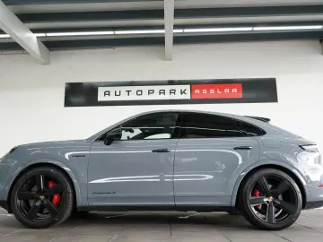PORSCHE Cayenne Coupe S E-Hybrid SportDesign P-Display